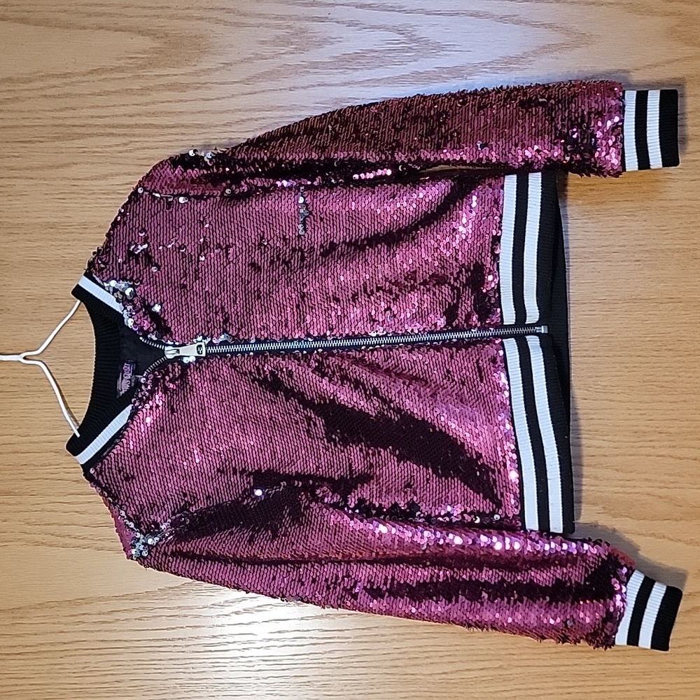 💕💗Adorable Flip Sequin JoJo bomber jacket💕